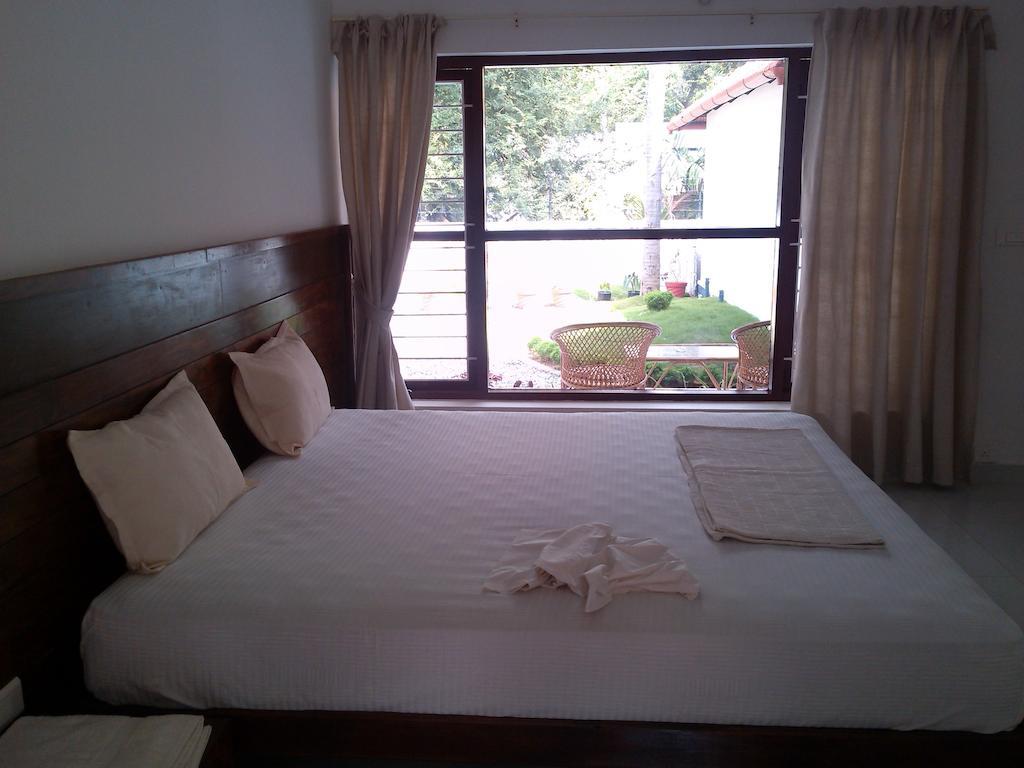 Lilypad Resort Варкала Екстериор снимка